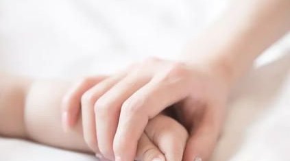 准备做试管婴儿，请问卵泡多少算正常？